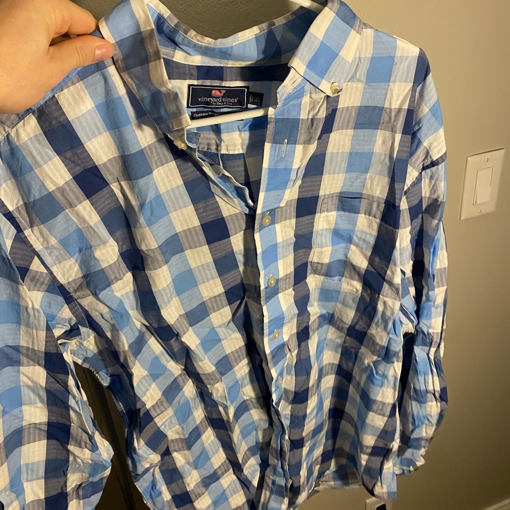 Vineyard Vines Button Down Shirt
